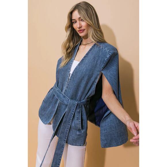 Flying Tomato Jackets & Blazers - Flying Tomato Women's Denim Blue Capelet Jack Size Small